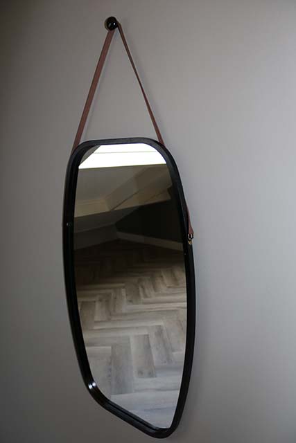 Zwarte bamboe spiegel