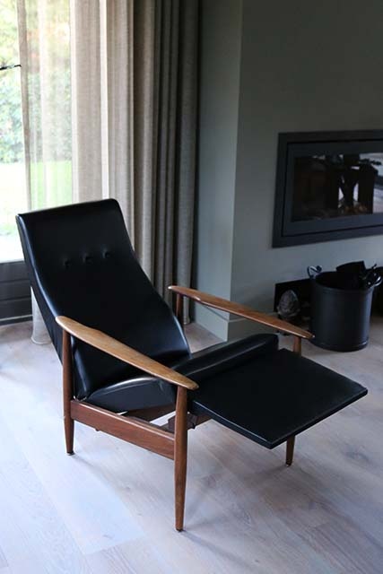 Milo Baughman recliner