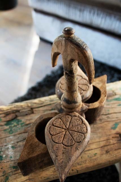Oude houten spice box