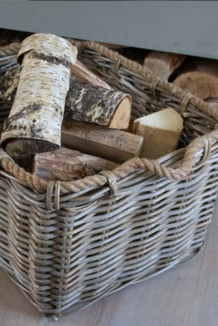 Rotan mand met touw