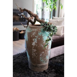 Grote oude waterpot