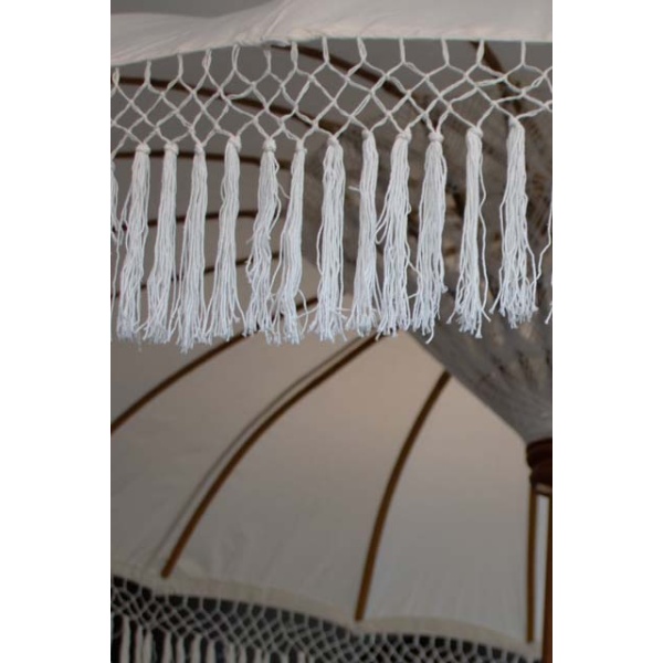 Ibiza parasol wit detail